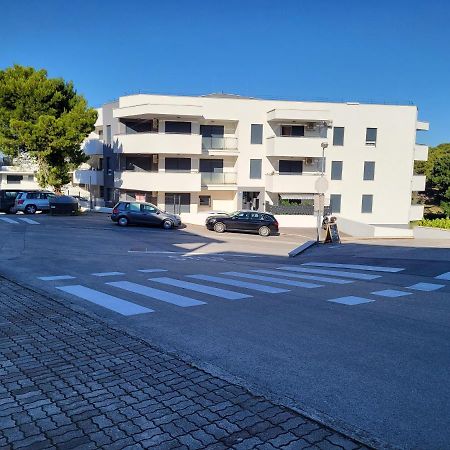 Apartment Kiara Premantura Exterior foto