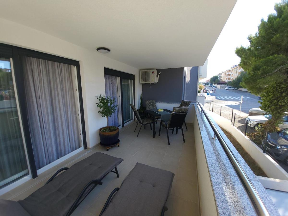 Apartment Kiara Premantura Exterior foto